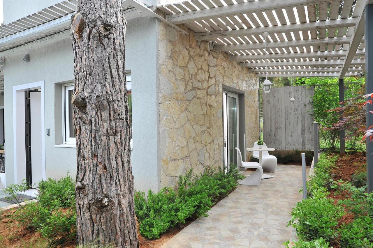 Alekos Luxury Suites Free 24H Transportation From - To Airport Артеміда Екстер'єр фото